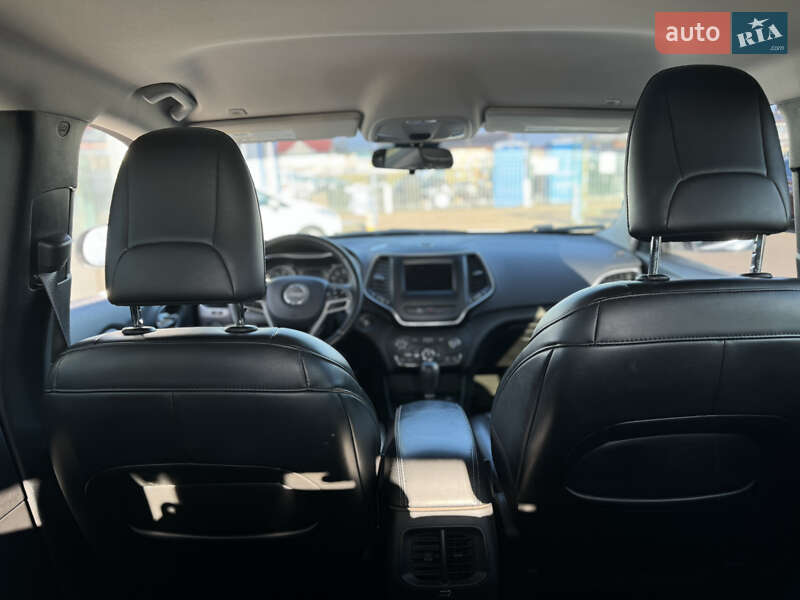 Внедорожник / Кроссовер Jeep Cherokee 2019 в Киеве фото 32 Внедорожник / Кроссовер Jeep Cherokee 2019 в Киеве