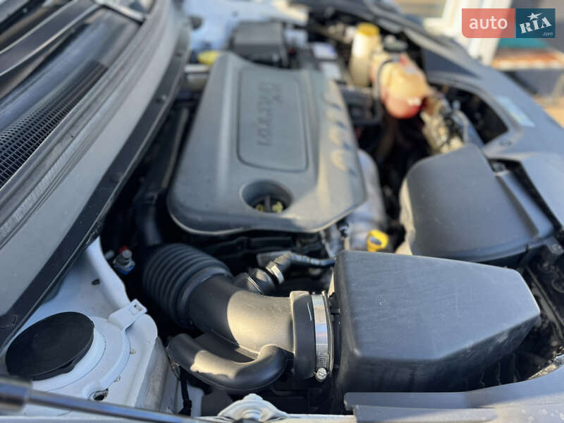 Внедорожник / Кроссовер Jeep Cherokee 2019 в Киеве фото 75 Внедорожник / Кроссовер Jeep Cherokee 2019 в Киеве