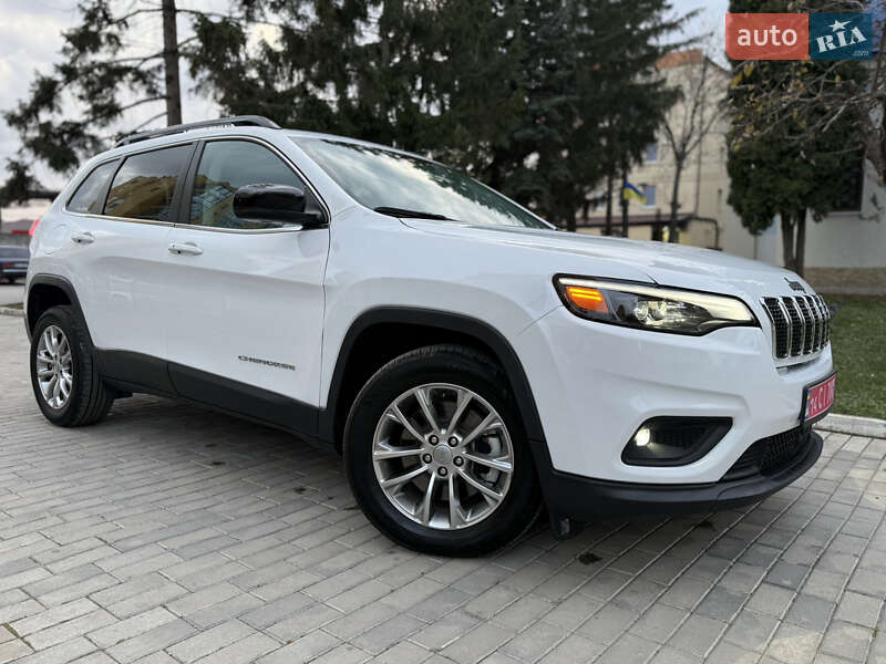 Внедорожник / Кроссовер Jeep Cherokee 2023 в Каменец-Подольском