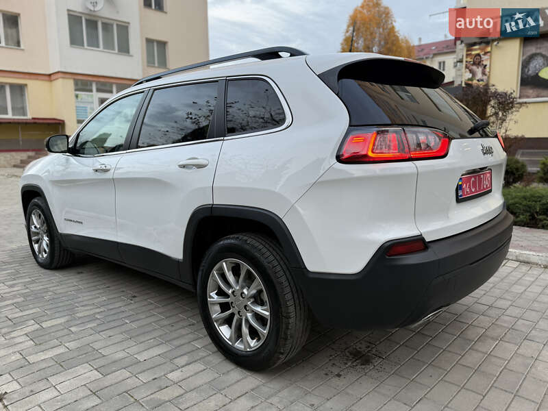 Внедорожник / Кроссовер Jeep Cherokee 2023 в Каменец-Подольском