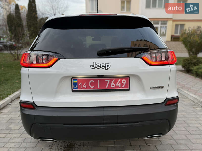 Внедорожник / Кроссовер Jeep Cherokee 2023 в Каменец-Подольском