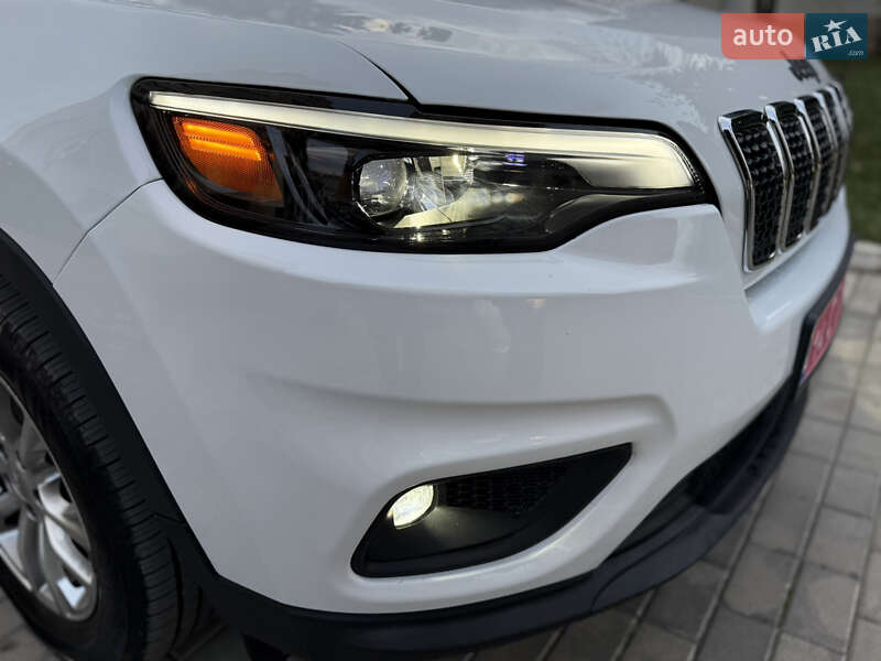 Внедорожник / Кроссовер Jeep Cherokee 2023 в Каменец-Подольском