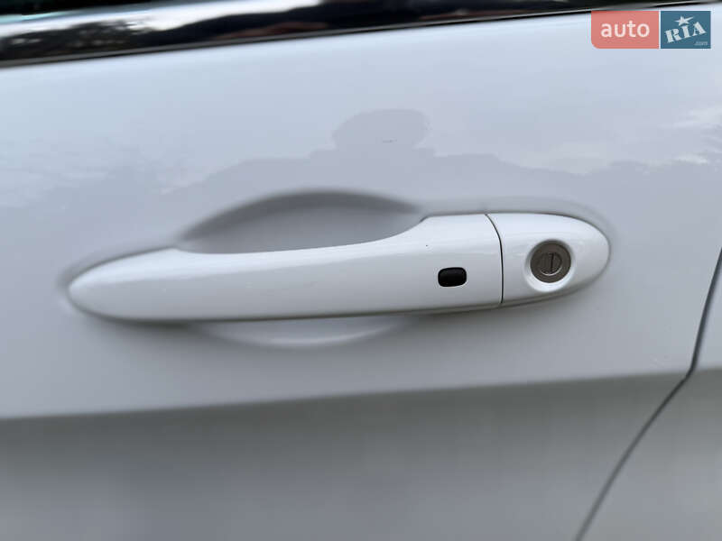 Внедорожник / Кроссовер Jeep Cherokee 2023 в Каменец-Подольском