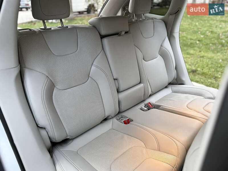 Внедорожник / Кроссовер Jeep Cherokee 2023 в Каменец-Подольском