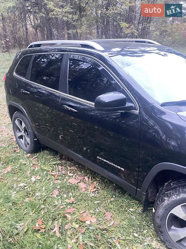 Внедорожник / Кроссовер Jeep Cherokee 2019 в Бродах