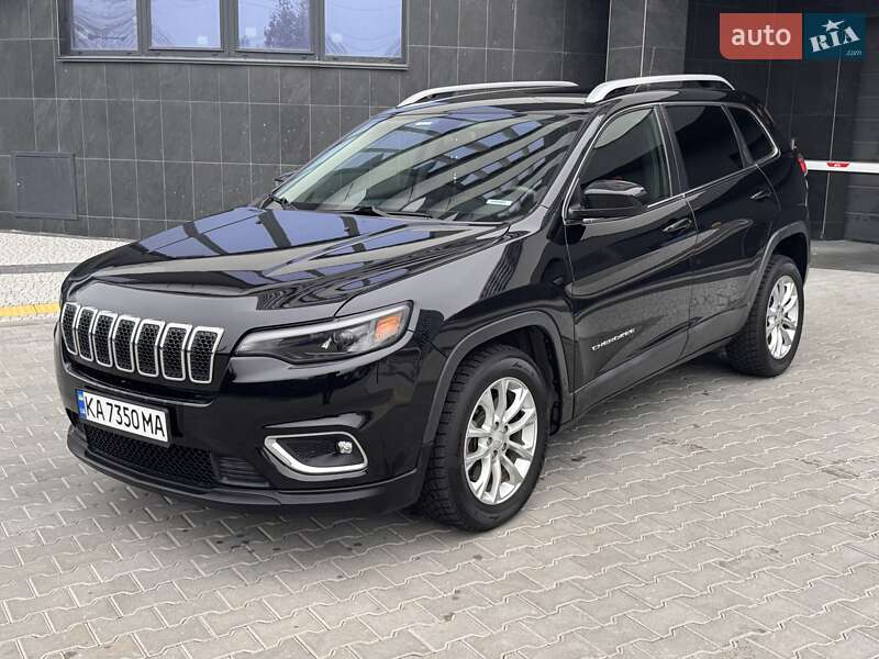 Внедорожник / Кроссовер Jeep Cherokee 2018 в Киеве