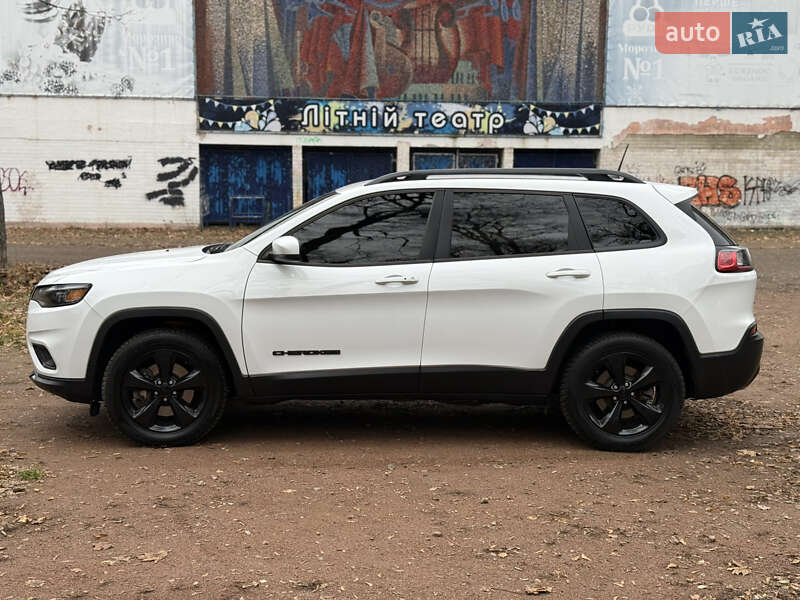Внедорожник / Кроссовер Jeep Cherokee 2019 в Киеве