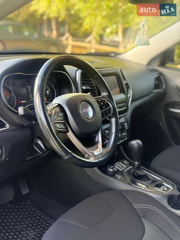 Внедорожник / Кроссовер Jeep Cherokee 2018 в Виннице