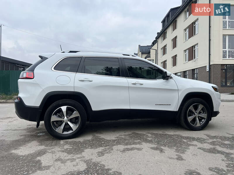 Позашляховик / Кросовер Jeep Cherokee 2020 в Броварах фото 6 Позашляховик / Кросовер Jeep Cherokee 2020 в Броварах
