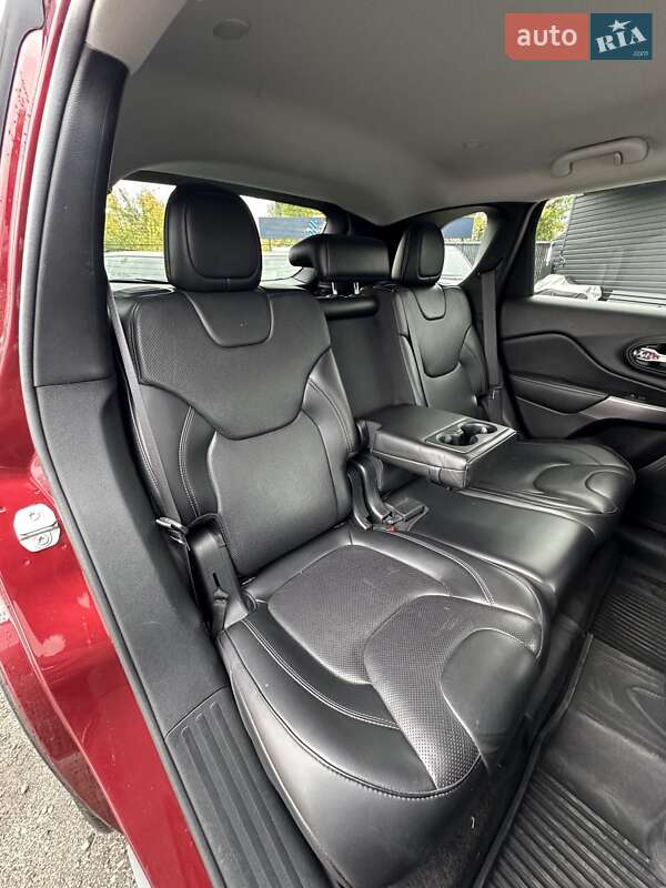 Внедорожник / Кроссовер Jeep Cherokee 2018 в Белогородке