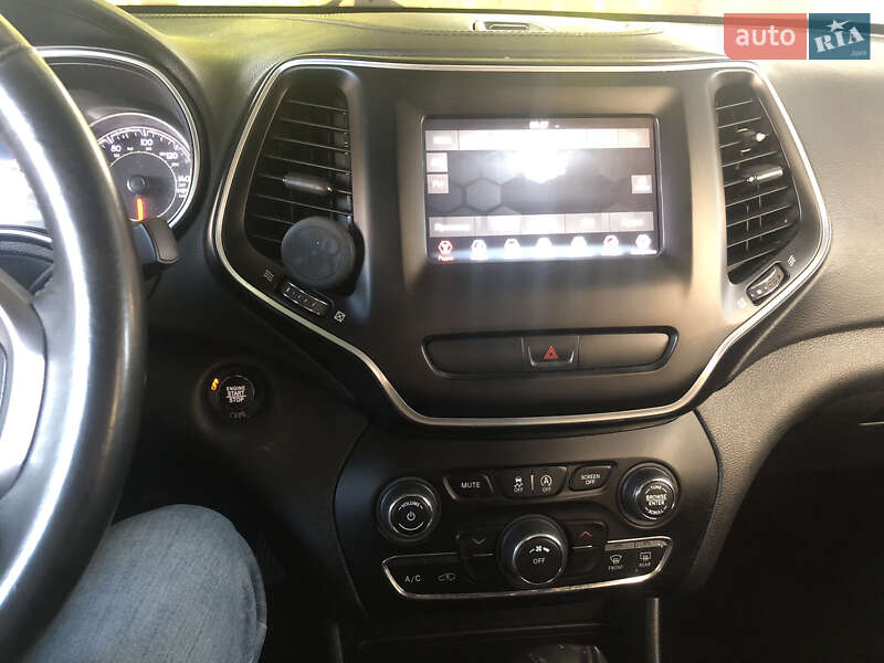 Позашляховик / Кросовер Jeep Cherokee 2019 в Тернополі