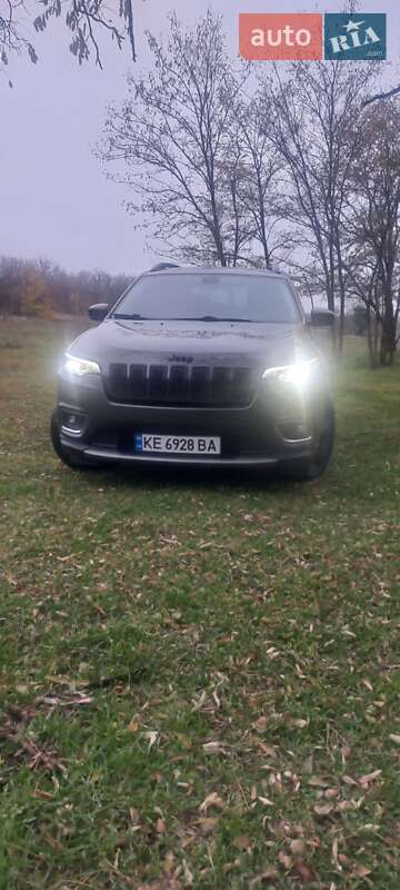Внедорожник / Кроссовер Jeep Cherokee 2019 в Днепре фото 16 Внедорожник / Кроссовер Jeep Cherokee 2019 в Днепре
