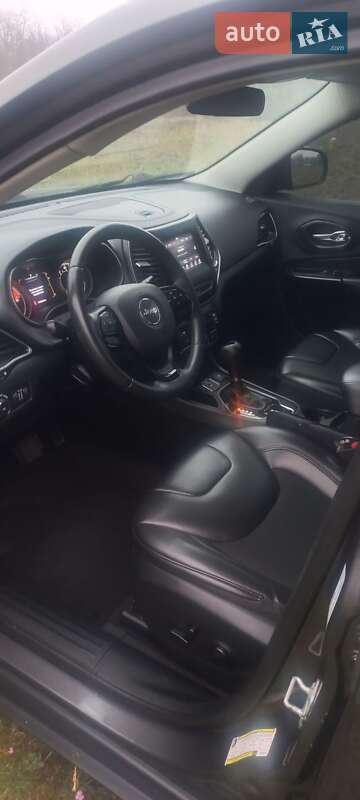 Внедорожник / Кроссовер Jeep Cherokee 2019 в Днепре фото 20 Внедорожник / Кроссовер Jeep Cherokee 2019 в Днепре