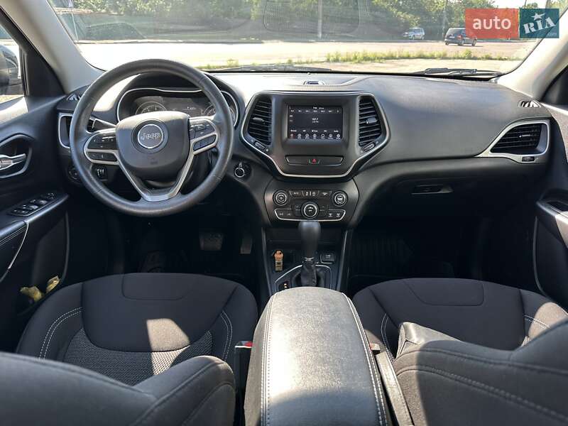 Внедорожник / Кроссовер Jeep Cherokee 2018 в Житомире фото 16 Внедорожник / Кроссовер Jeep Cherokee 2018 в Житомире