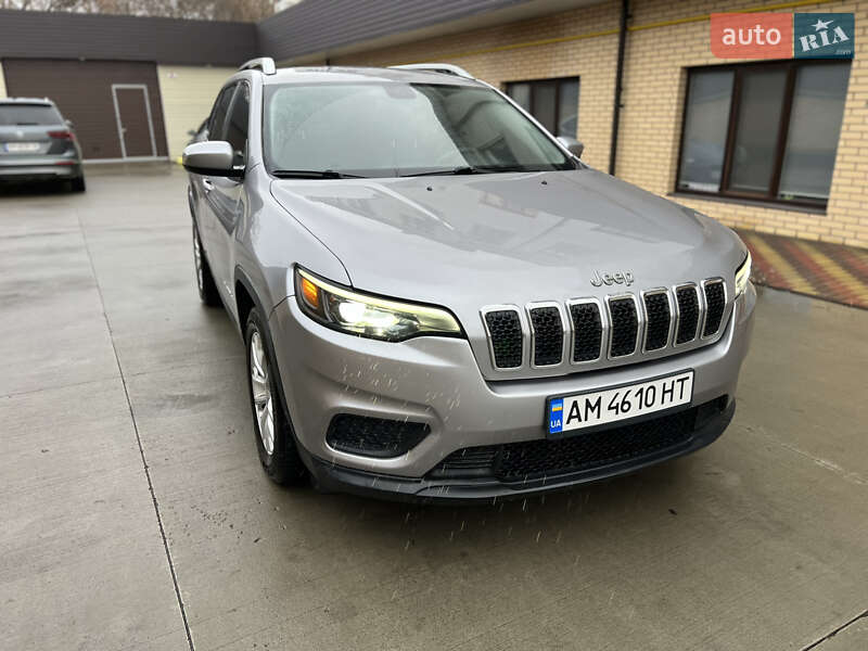 Внедорожник / Кроссовер Jeep Cherokee 2020 в Бердичеве