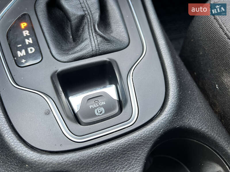 Внедорожник / Кроссовер Jeep Cherokee 2020 в Бердичеве