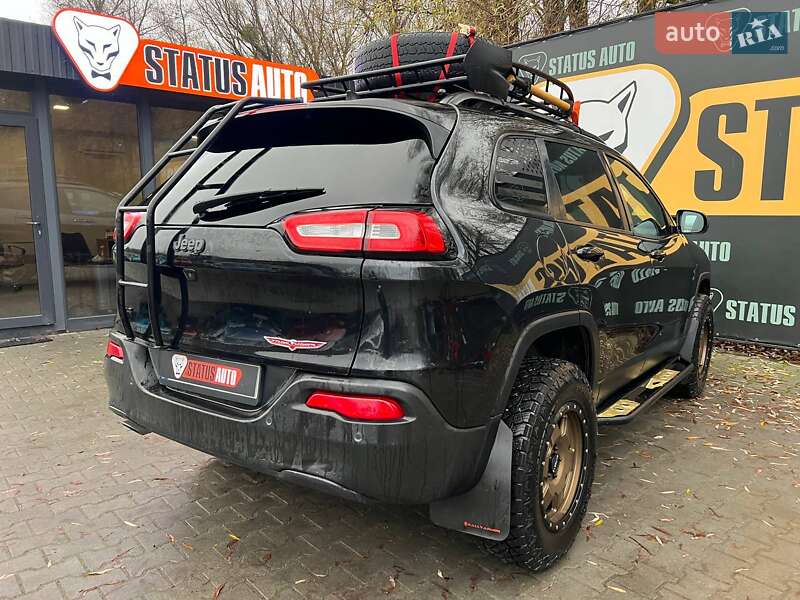 Внедорожник / Кроссовер Jeep Cherokee 2016 в Хмельницком