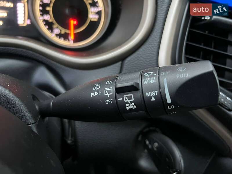 Внедорожник / Кроссовер Jeep Cherokee 2016 в Хмельницком