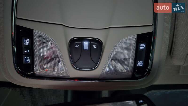 Внедорожник / Кроссовер Jeep Cherokee 2016 в Ирпене