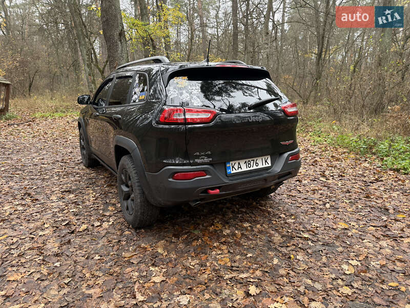 Внедорожник / Кроссовер Jeep Cherokee 2016 в Киеве фото 3 Внедорожник / Кроссовер Jeep Cherokee 2016 в Киеве