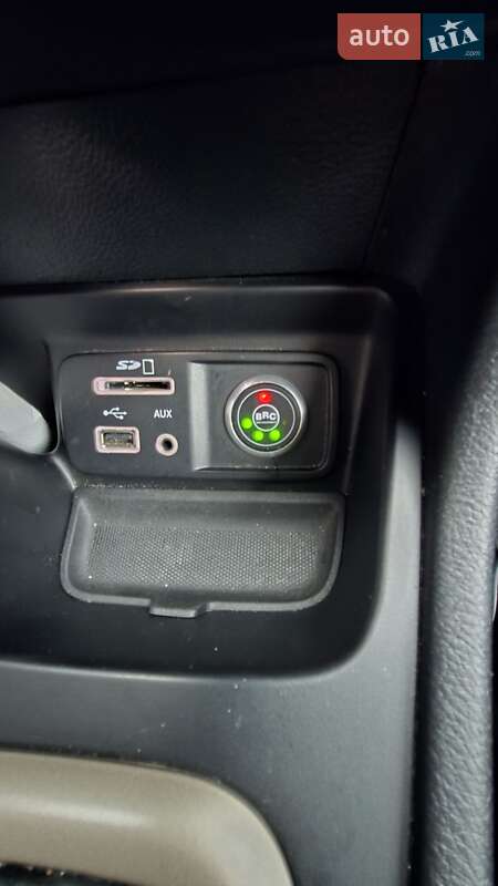 Внедорожник / Кроссовер Jeep Cherokee 2016 в Ирпене