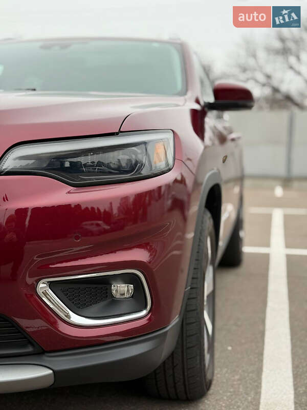 Внедорожник / Кроссовер Jeep Cherokee 2021 в Киеве
