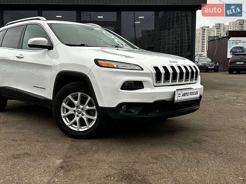Позашляховик / Кросовер Jeep Cherokee 2015 в Києві