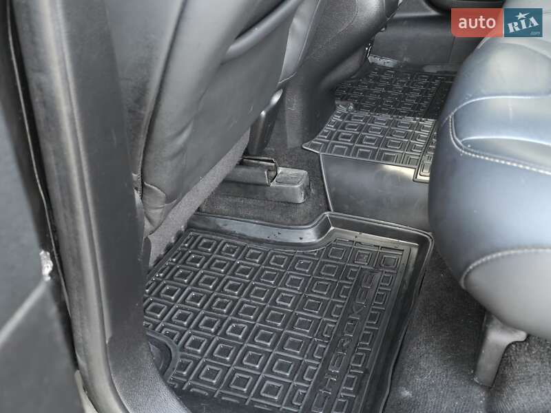 Позашляховик / Кросовер Jeep Cherokee 2015 в Рівному фото 53 Позашляховик / Кросовер Jeep Cherokee 2015 в Рівному