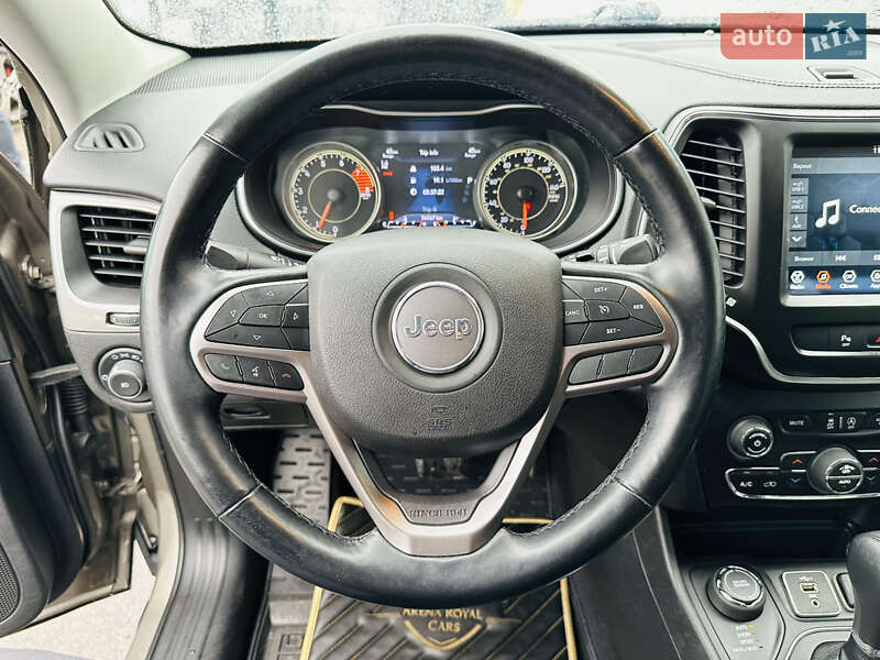 Позашляховик / Кросовер Jeep Cherokee 2020 в Харкові