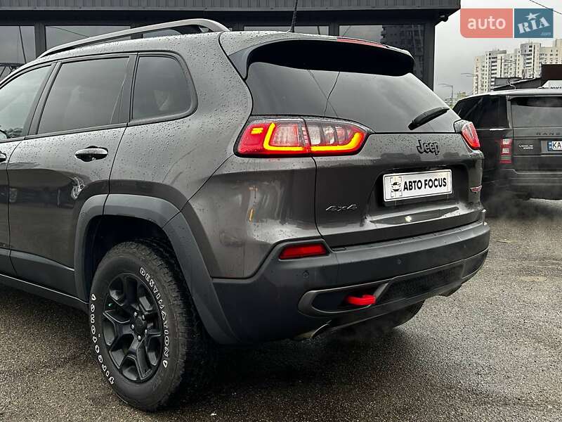 Внедорожник / Кроссовер Jeep Cherokee 2018 в Киеве