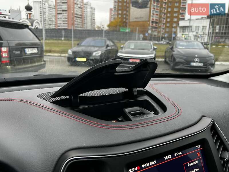 Внедорожник / Кроссовер Jeep Cherokee 2018 в Киеве