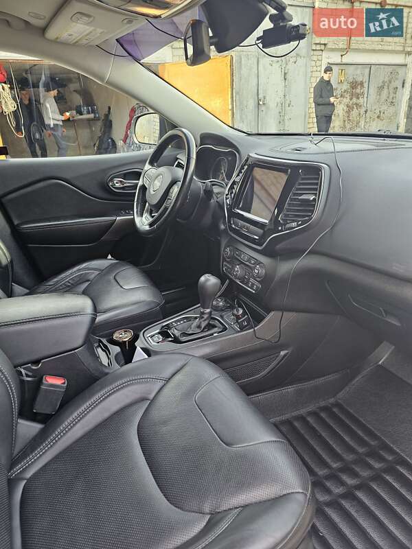 Позашляховик / Кросовер Jeep Cherokee 2019 в Житомирі фото 12 Позашляховик / Кросовер Jeep Cherokee 2019 в Житомирі