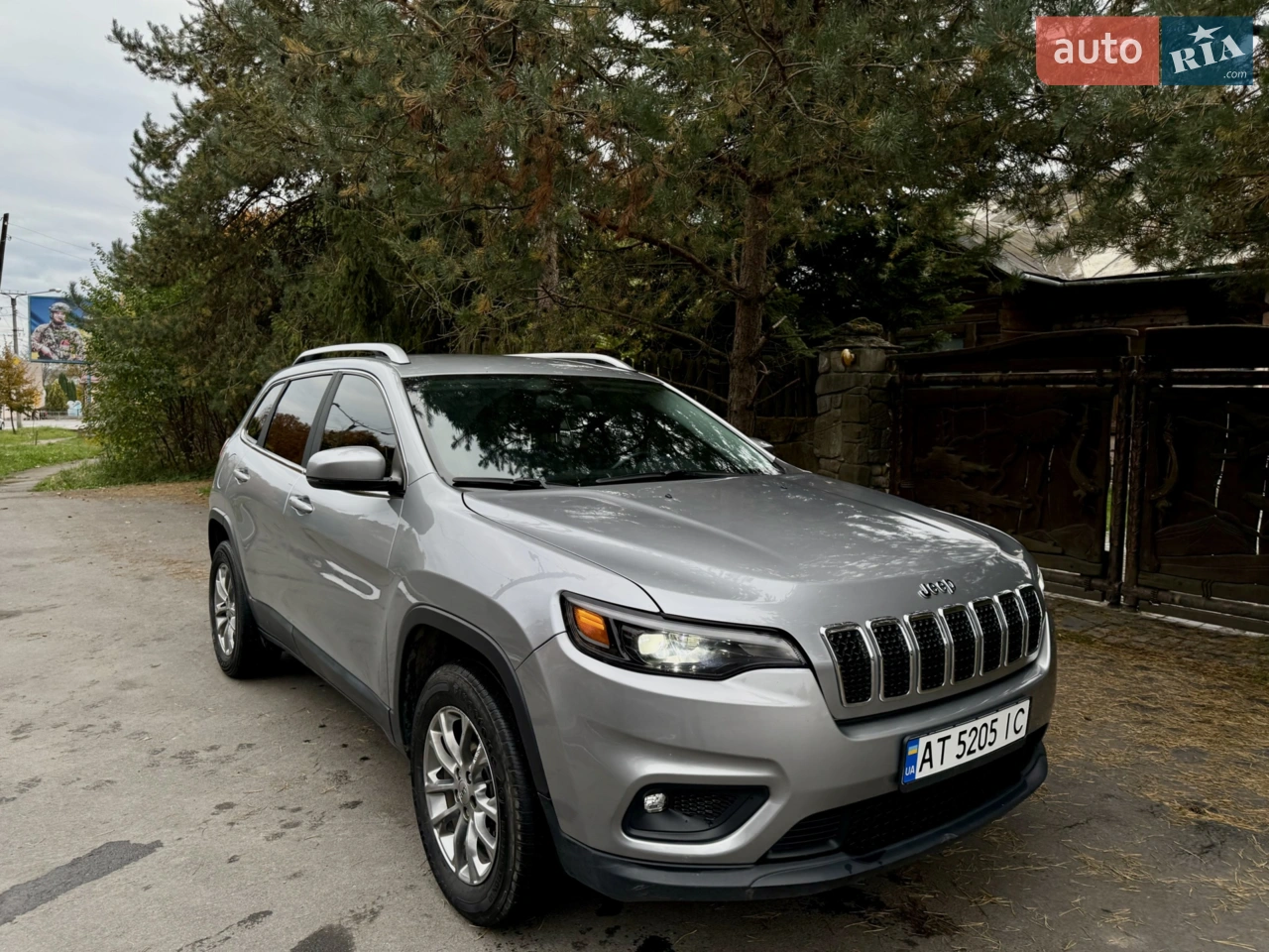 2019 Jeep Cherokee - мініатюра 12