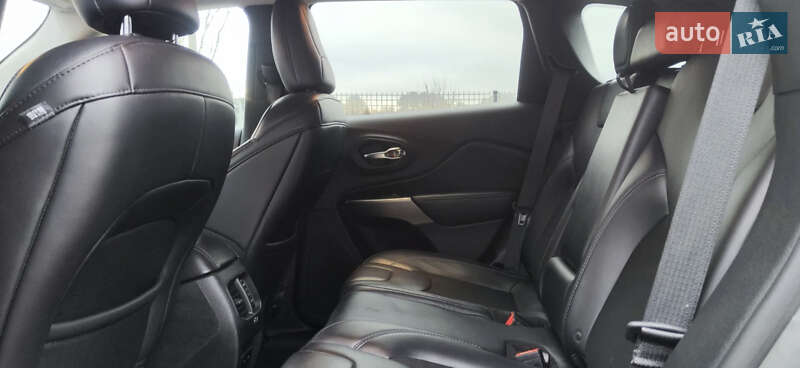 Позашляховик / Кросовер Jeep Cherokee 2018 в Львові