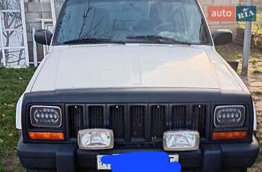Позашляховик / Кросовер Jeep Cherokee 1997 в Києві
