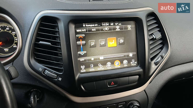 Внедорожник / Кроссовер Jeep Cherokee 2014 в Киеве