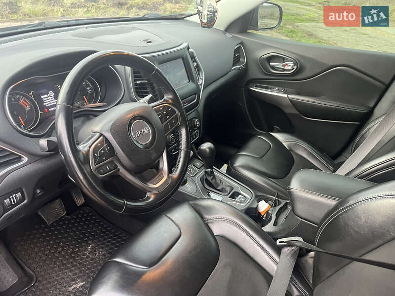 Внедорожник / Кроссовер Jeep Cherokee 2020 в Макарове фото 7 Внедорожник / Кроссовер Jeep Cherokee 2020 в Макарове