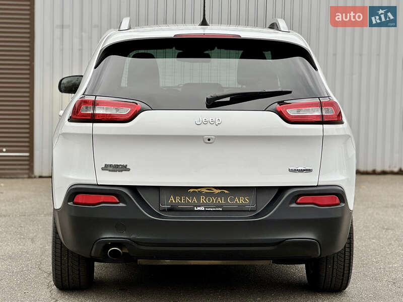 Внедорожник / Кроссовер Jeep Cherokee 2017 в Киеве