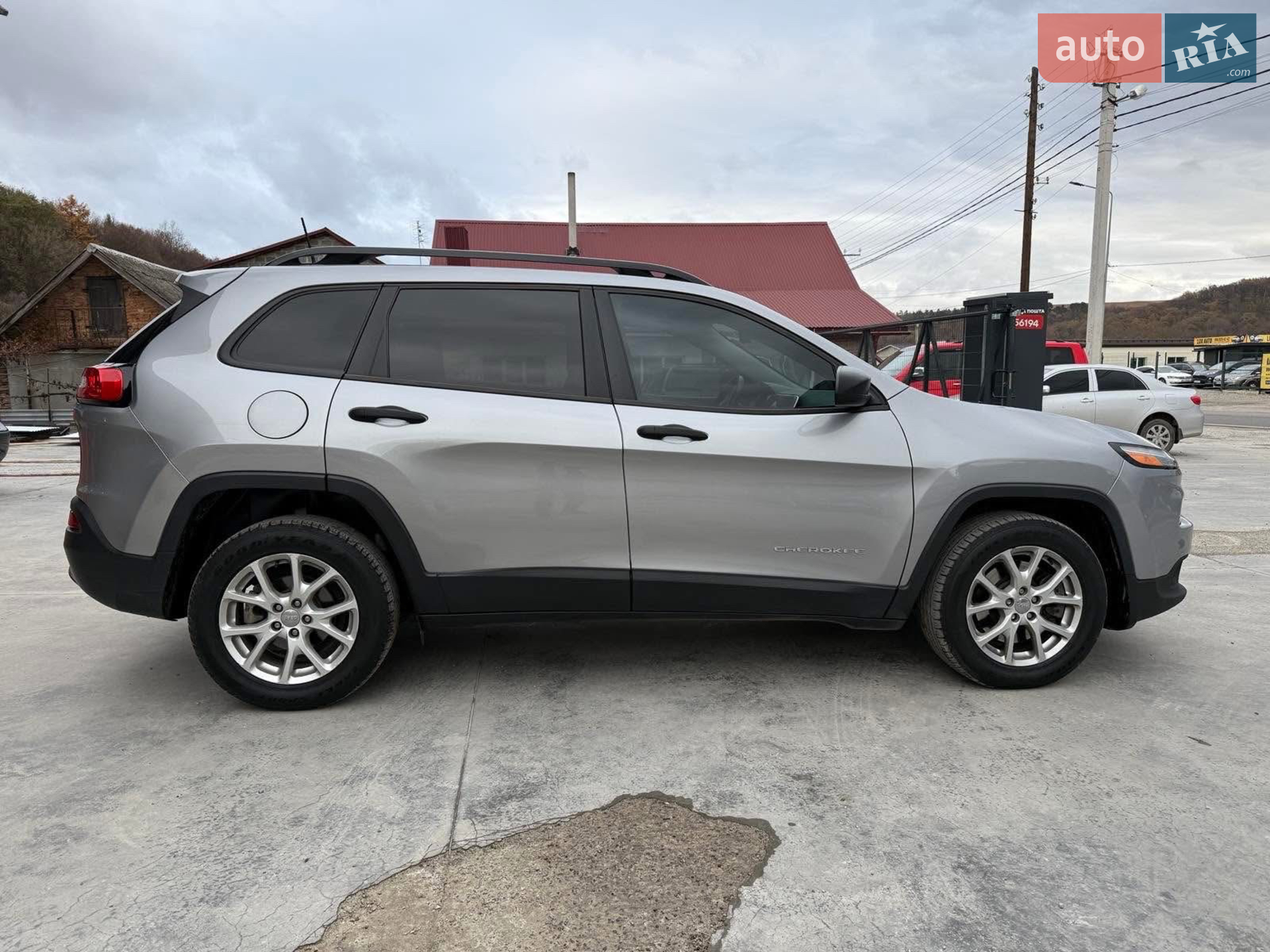 2017 Jeep Cherokee - мініатюра 8