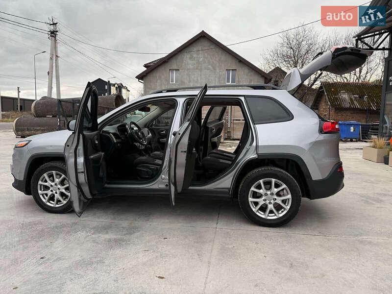 Внедорожник / Кроссовер Jeep Cherokee 2017 в Теребовле фото 11 Внедорожник / Кроссовер Jeep Cherokee 2017 в Теребовле