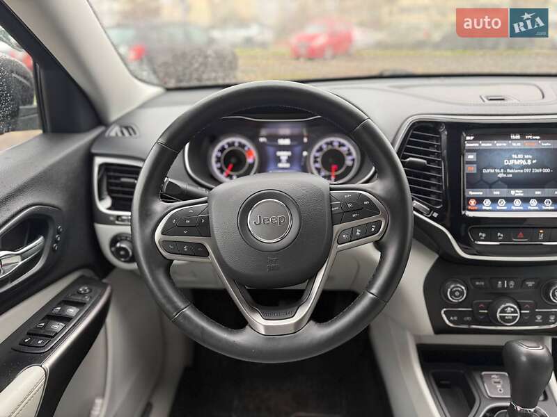 Внедорожник / Кроссовер Jeep Cherokee 2019 в Киеве фото 22 Внедорожник / Кроссовер Jeep Cherokee 2019 в Киеве
