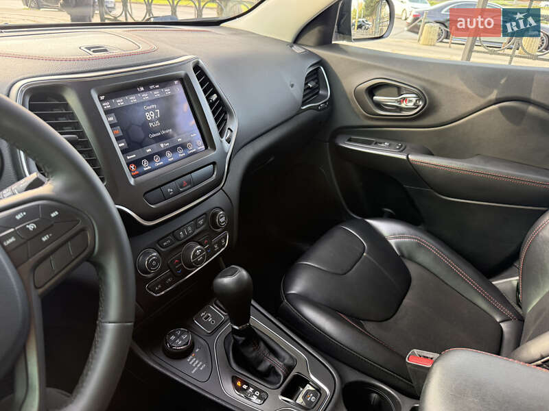 Внедорожник / Кроссовер Jeep Cherokee 2020 в Одессе