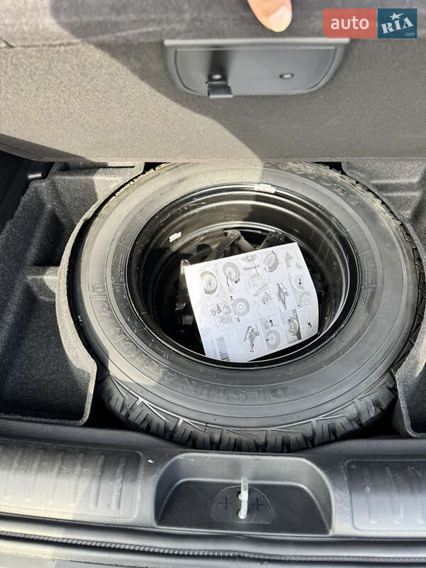 Внедорожник / Кроссовер Jeep Cherokee 2021 в Киеве фото 28 Внедорожник / Кроссовер Jeep Cherokee 2021 в Киеве