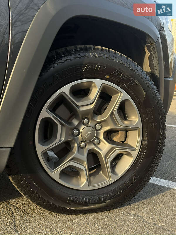 Внедорожник / Кроссовер Jeep Cherokee 2021 в Киеве фото 32 Внедорожник / Кроссовер Jeep Cherokee 2021 в Киеве