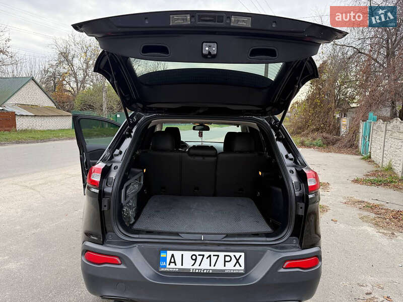 Внедорожник / Кроссовер Jeep Cherokee 2016 в Боярке