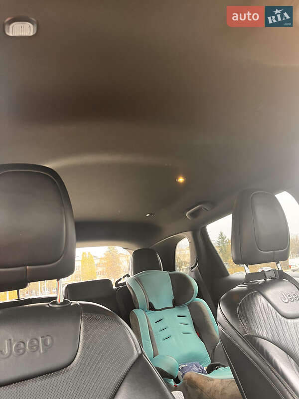 Внедорожник / Кроссовер Jeep Cherokee 2018 в Львове фото 22 Внедорожник / Кроссовер Jeep Cherokee 2018 в Львове