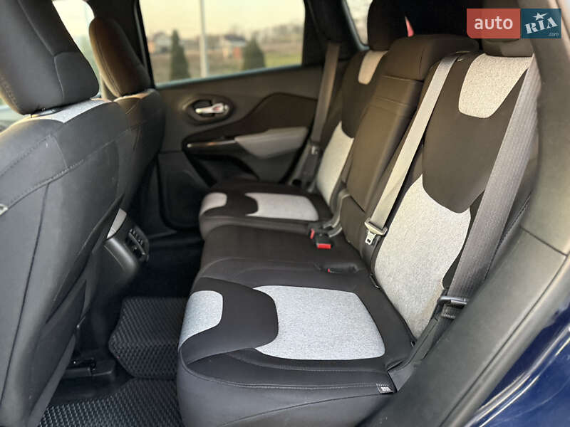 Внедорожник / Кроссовер Jeep Cherokee 2014 в Хмельницком фото 28 Внедорожник / Кроссовер Jeep Cherokee 2014 в Хмельницком