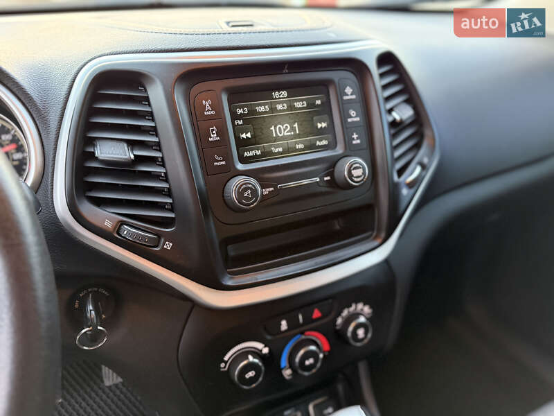 Внедорожник / Кроссовер Jeep Cherokee 2014 в Хмельницком фото 39 Внедорожник / Кроссовер Jeep Cherokee 2014 в Хмельницком
