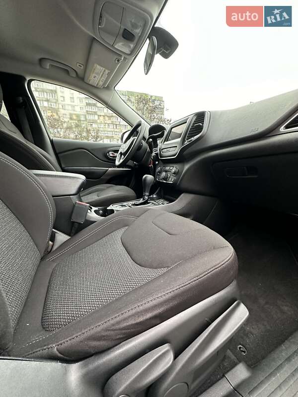 Внедорожник / Кроссовер Jeep Cherokee 2018 в Сумах фото 18 Внедорожник / Кроссовер Jeep Cherokee 2018 в Сумах