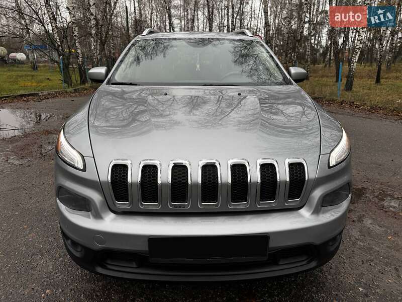 Позашляховик / Кросовер Jeep Cherokee 2015 в Охтирці